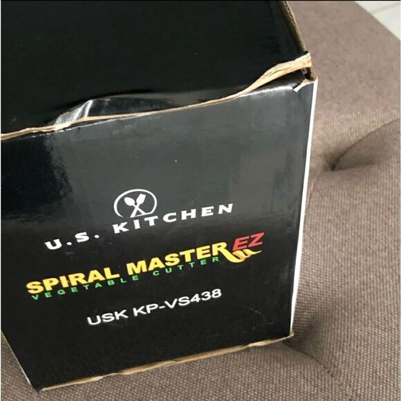 NIB Spiral Master EZ Vegetable Cutter - Picture 7 of 8